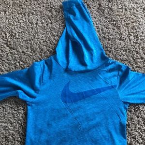 Boys Nike light weight hoodie.  Size small (5).
